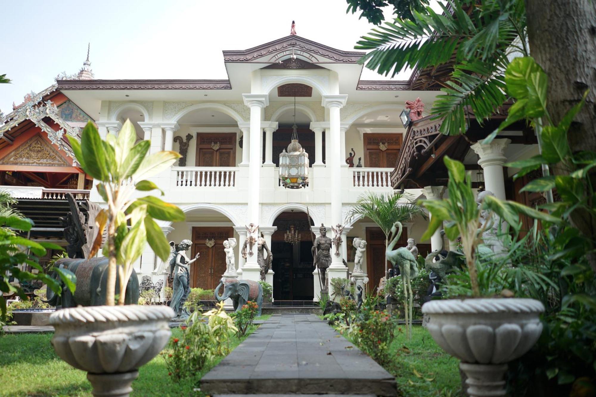 Rumah Pesik Art & Heritage Hotel Gondowulung 외부 사진