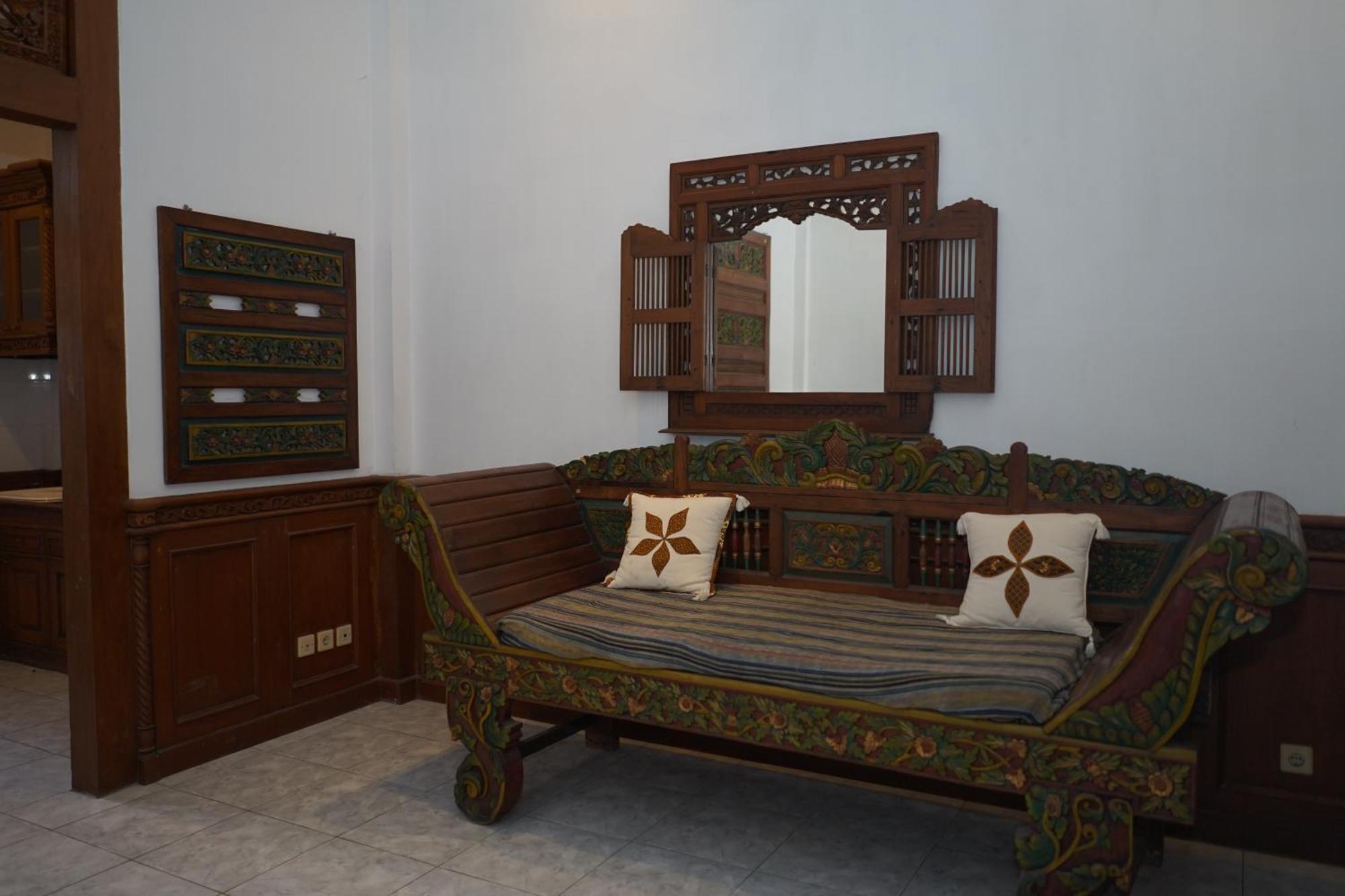 Rumah Pesik Art & Heritage Hotel Gondowulung 외부 사진