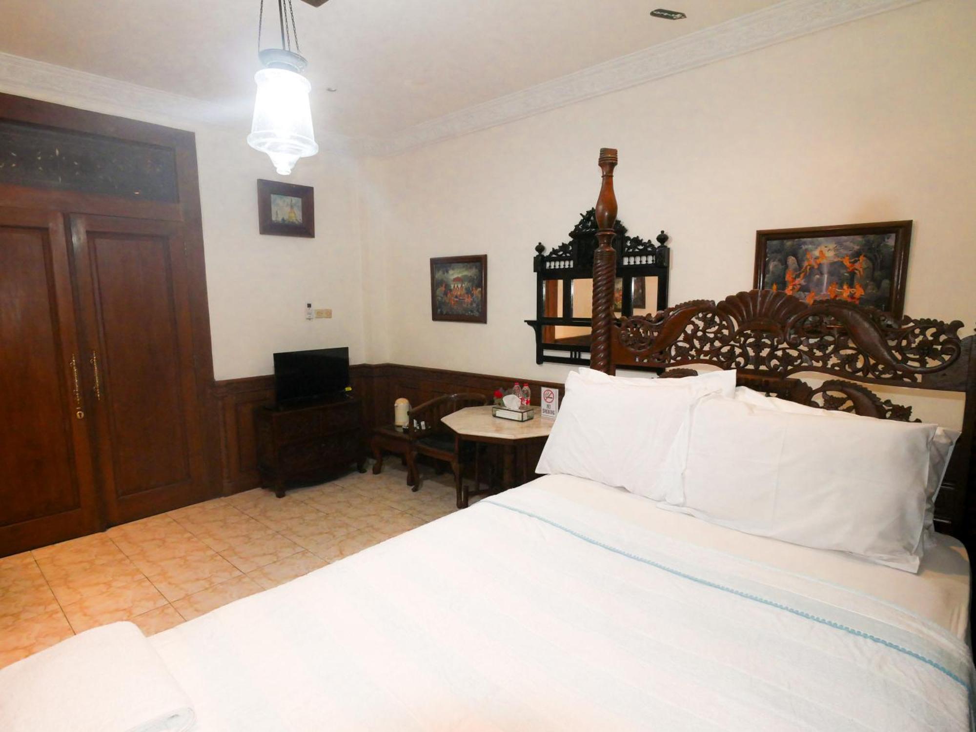 Rumah Pesik Art & Heritage Hotel Gondowulung 외부 사진